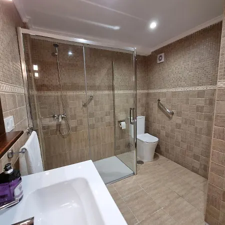 Apartment Moderno 143-a Centrico 3 *