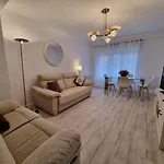 Moderno 143a Centrico 3 By R2r Daire *