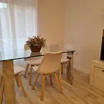 Apartment Moderno 143a Centrico 3 By R2r